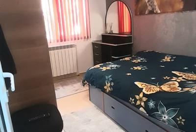 Vanzare apartament cu 4 camere si 2 bai,  decomandat, etaj 1/4  zona CET - 3