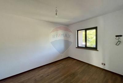 Casă individuală cu 5 camere cu Canalizare în Sud - 21