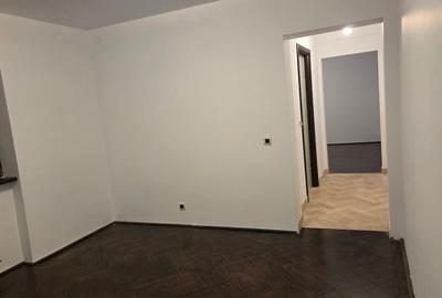 Ap 3 camere in vila (2/2), Pajura . Garaj la demisol. - 6