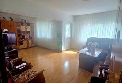 Apartament cu 3 camere decomandat, mobilat în Noua - 1