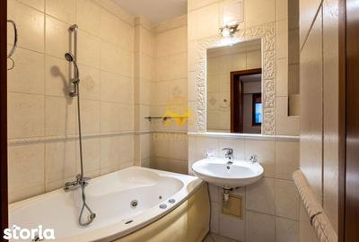Apartament cu 3 camere, mobilat în Andrei Mureșanu