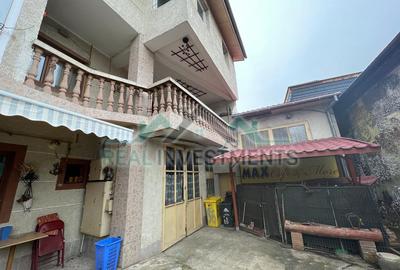 Casă cu 5 camere cu Teren 500 Mp în Pârneava - 4