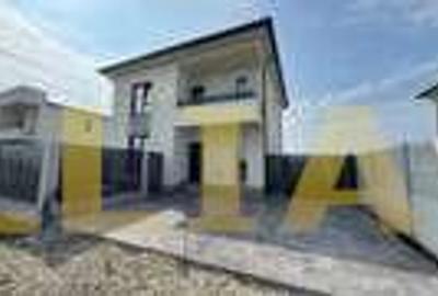 Casă individuală cu 4 camere cu Canalizare în Berceni