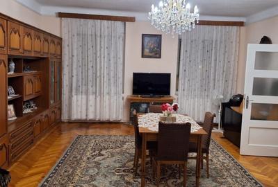 Apartament cu 2 camere decomandat, mobilat în Central - 1