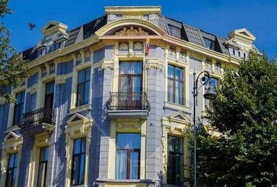 Casă cu 13 camere cu Teren 160 Mp în Tomis I - 2