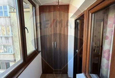 Apartament cu 4 camere decomandat, mobilat în Republicii - 12