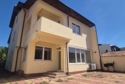 Vila de vanzare / inchiriere Bucurestii Noi - Luptatorilor - Garofitei - 1