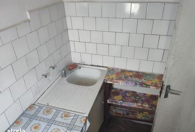 Garsonieră decomandată în Central - 5