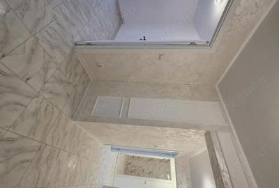 Apartament cu 3 camere decomandat în Central - 1