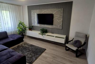 Apartament cu 3 camere decomandat în Dristor - 2