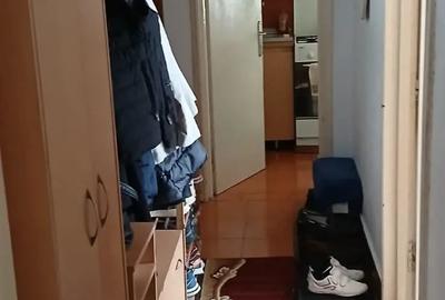 Apartament cu 3 camere semidecomandat în Central - 2