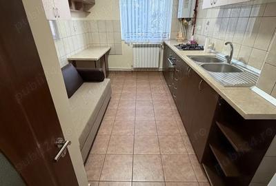 Apartament 2 camere, Micro 19, Gala?i, vizavi de Altex, bloc V2 - 3