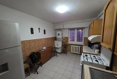 Apartament cu 2 camere decomandat în 1 Mai - 3