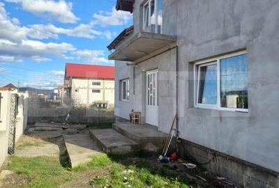 Casa Individuala de vanzare, 220 mp utili, 300 mp teren, front 17 ml - 2