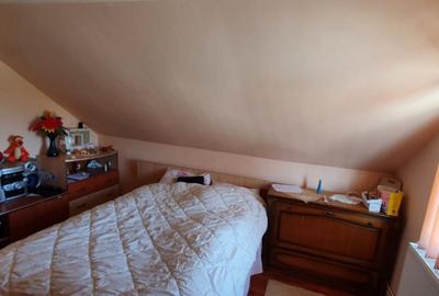 Casă cu 5 camere cu Teren 1080 Mp în Blejoi - 8