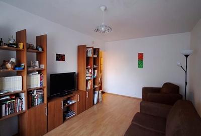 Apartament cu 3 camere decomandat în Aradului - 2