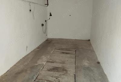 Inchiriez garaj zona Bloc 800 - 1