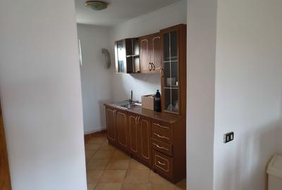 Casă cu 4 camere în Răstoaca - 4