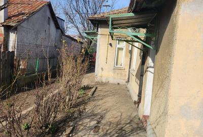 Casă individuală cu 3 camere cu Canalizare în Brătianu - 4