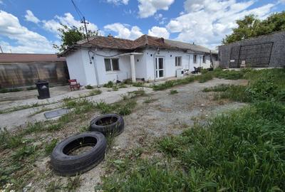 CET - Cumpenei - casa modesta cu teren generos - 1