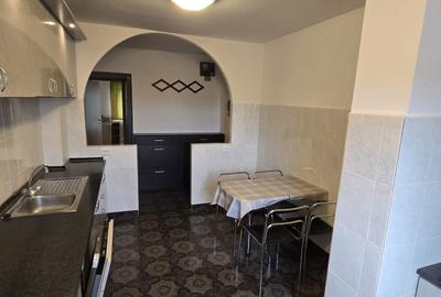 Apartament cu 3 camere decomandat în Bartolomeu - 7