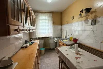 Apartament cu 3 camere decomandat în Central - 4
