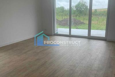 Casă cu 3 camere decomandat cu Teren 667 Mp în Central - 5