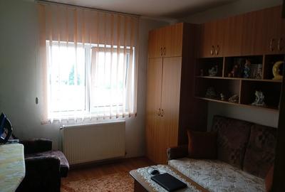 Apartament 3 camere, decomandat, Campia Turzii - 1