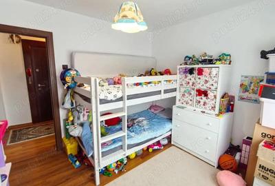 Apartament cu 3 camere semidecomandat, mobilat în Lipovei - 2