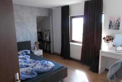 Casă cu 4 camere cu Teren 1190 Mp în Parța - 13