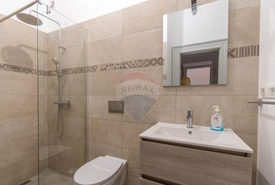 Spațiu comercial, de 148 mp, în Central - 2