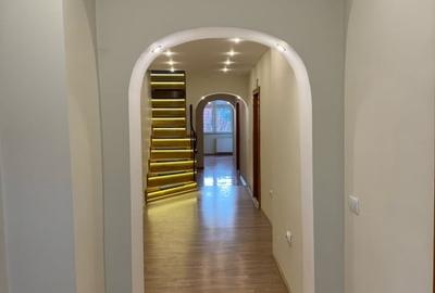 Spatiu de birouri - curte - 120 mpu - zona ultracentrala - 2