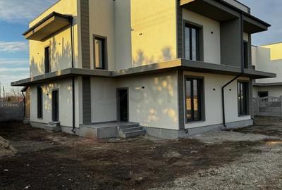REV2003379 Duplex de vanzare LA CHEIE In Complex Balotesti DN1 - 2