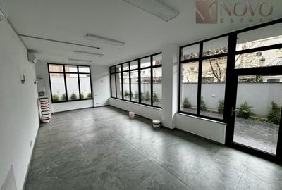 Casă individuală cu 12 camere cu Canalizare în 13 Septembrie - 12