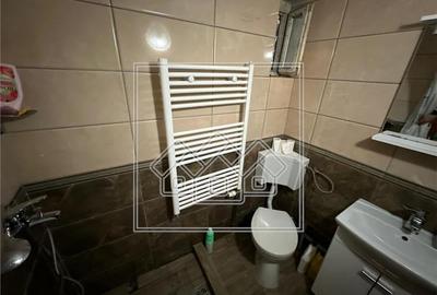 Casa de vanzare in Cartisoara, Transfagarasan - 8 camere, teren 971 mp - 23