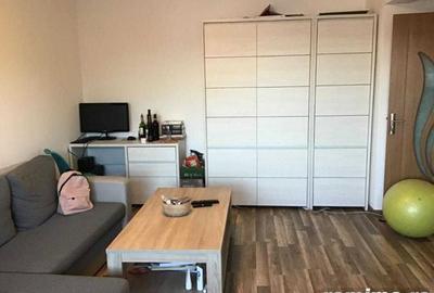 Garsonieră decomandată în Colentina