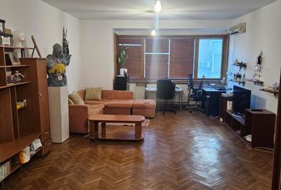 Apartament 2 camere mobilat si utilat cu centrala proprie de apartament etaj 3/5 - 1