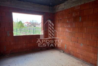 Vila, la rosu, de vanzare, in Sofronea, jud. Arad. - 3