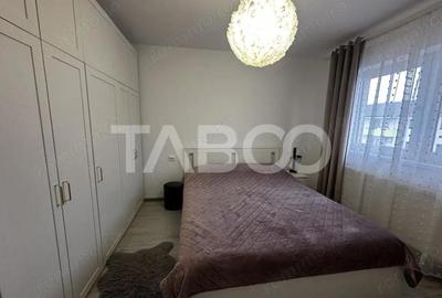 Apartament cu 3 camere decomandat în Central - 1