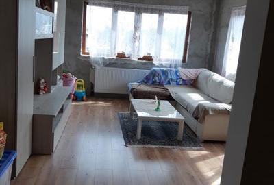 Casă cu 4 camere în Central - 6