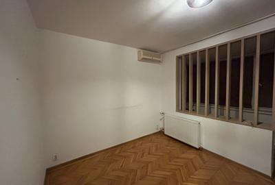VANZARE APARTAMENT 2 CAMERE-SALA PALATULUI -STR ION CAMPINEANU - 9