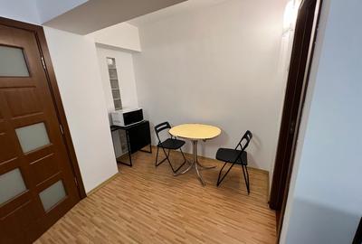 Garsonieră decomandată în 1 Mai - 11