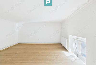 Apartament 4 camere, Bulevardul Revolu?iei - 10