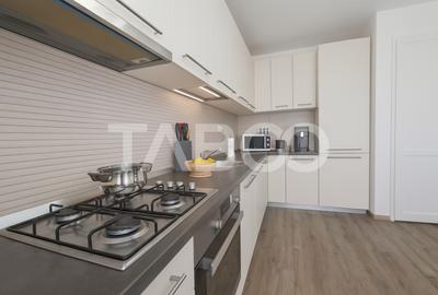 Casa de vanzare in Zavoi cu 3 camere 2 bai curte libera de 50 mp - 11