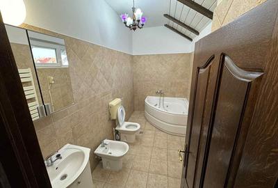 Apartament cu 3 camere în Central - 4