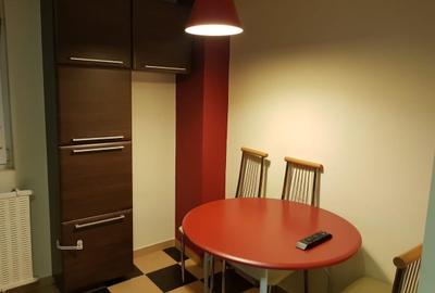 Apartament cu 3 camere decomandat, mobilat în Tei - 5