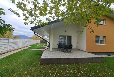 Casa individuala de inchiriat, singur in curte - 1