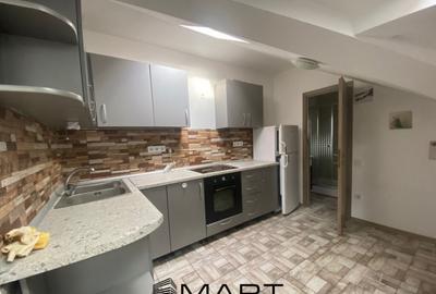 Apartament cu 3 camere semidecomandat în Central