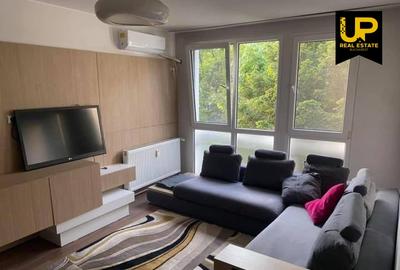 Apartament cu 3 camere semidecomandat, mobilat în Titan - 1