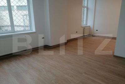 Spatiu comercial 690 mp, zona Centrala - 3